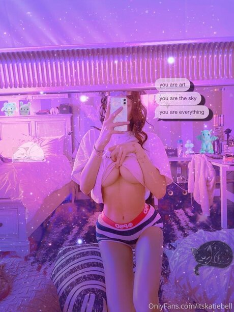 Nagie wyciekłe zdjęcie OnlyFans od Itskatiebell