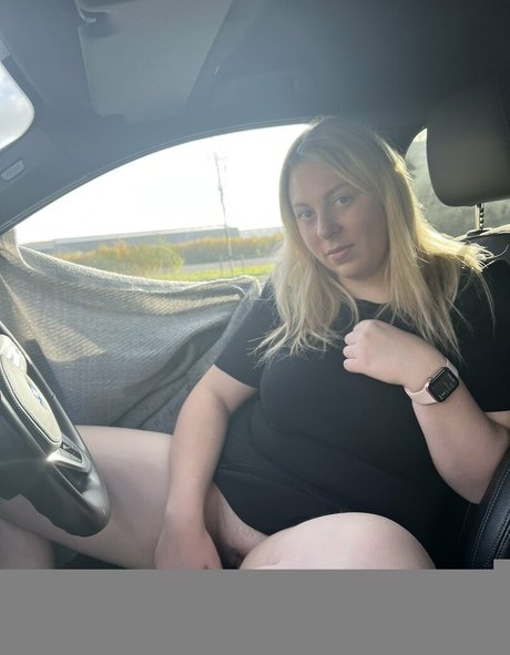 Nagie wyciekłe zdjęcie OnlyFans od Charlotte Morgan