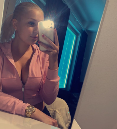 Nagie wyciekłe zdjęcie OnlyFans od Mariannika