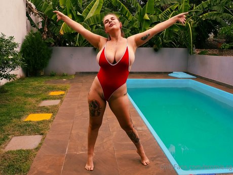 Nagie wyciekłe zdjęcie OnlyFans od Emmysg