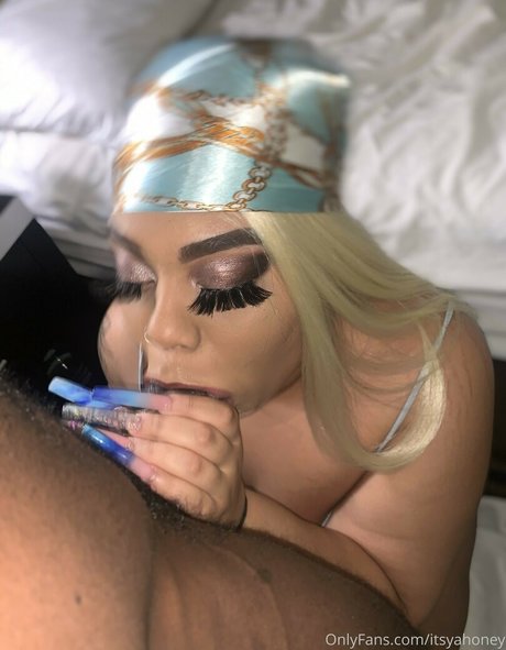 Nagie wyciekłe zdjęcie OnlyFans od Honeyytheeater