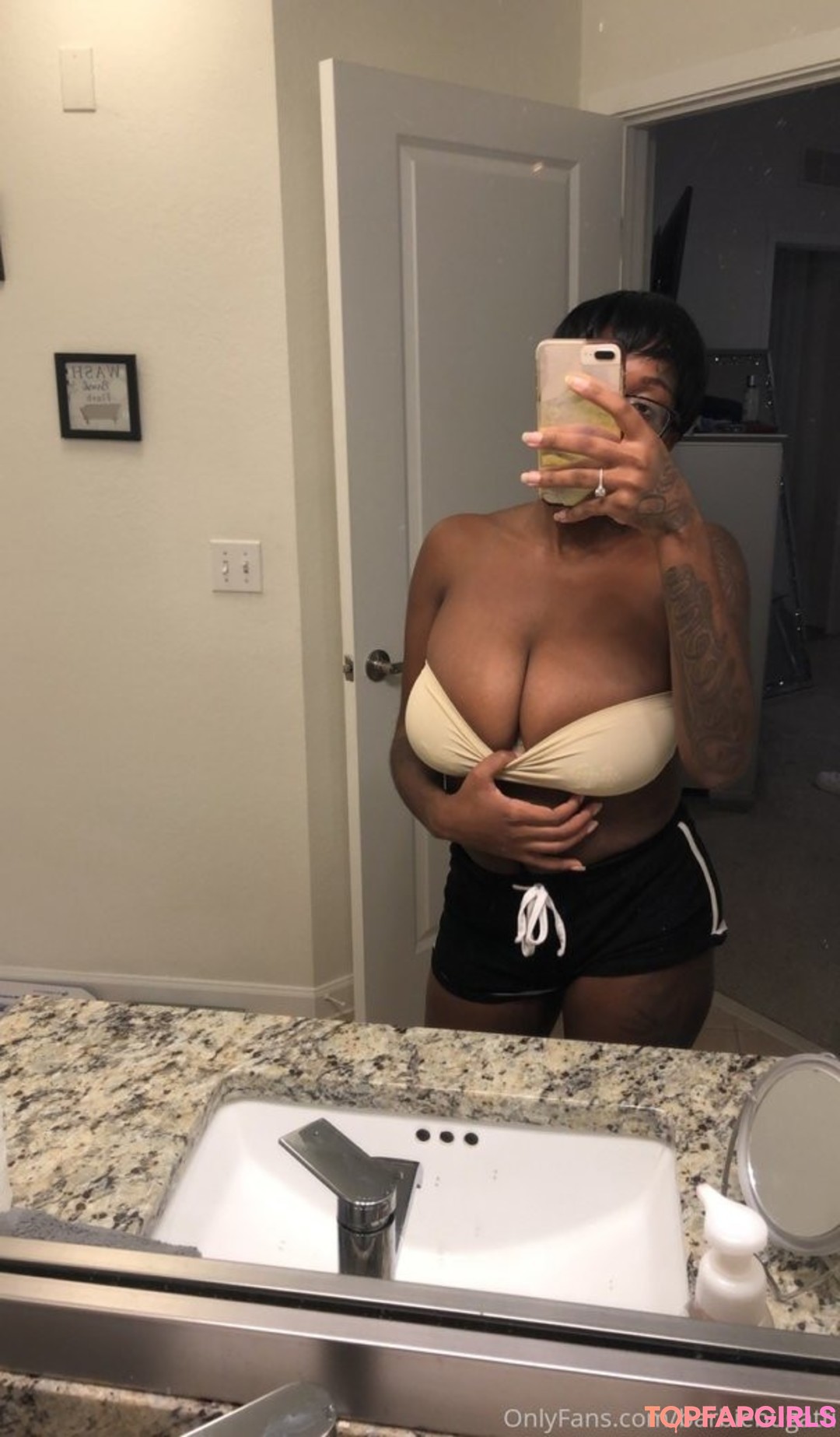 Nagie wyciekłe zdjęcie OnlyFans od Barbie Bugatti #1088