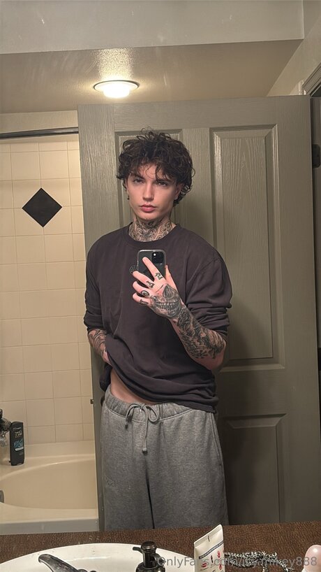 Nagie wyciekłe zdjęcie OnlyFans od Icy Mikey888