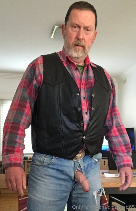 Cigardad65