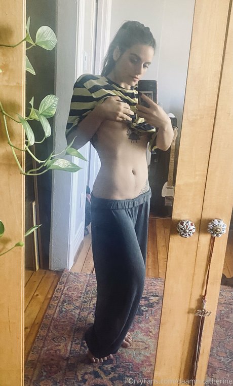 Nagie wyciekłe zdjęcie OnlyFans od Catherine