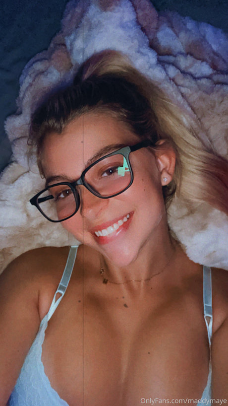 Nagie wyciekłe zdjęcie OnlyFans od Maddy Maye