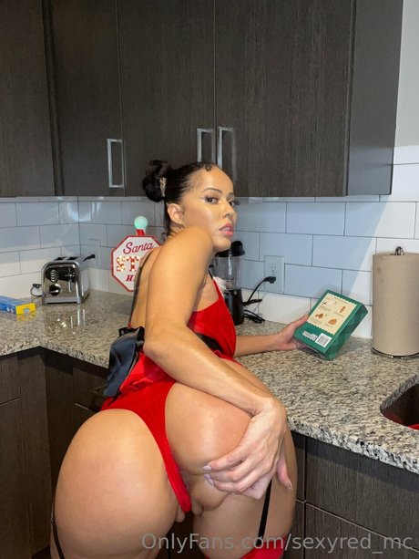 Nagie wyciekłe zdjęcie OnlyFans od Sexy Red