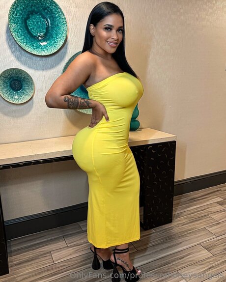 Nagie wyciekłe zdjęcie OnlyFans od Professorhoneysangels
