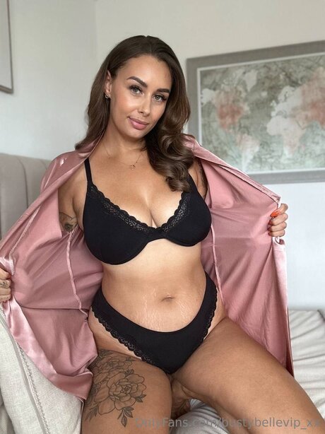 Nagie wyciekłe zdjęcie OnlyFans od Bustybellevip Xx
