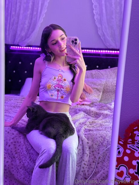 Nagie wyciekłe zdjęcie OnlyFans od Tinykatrina