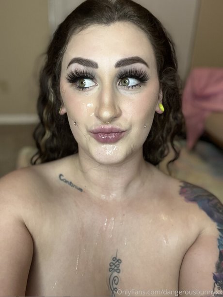 Nagie wyciekłe zdjęcie OnlyFans od Avalon Mira