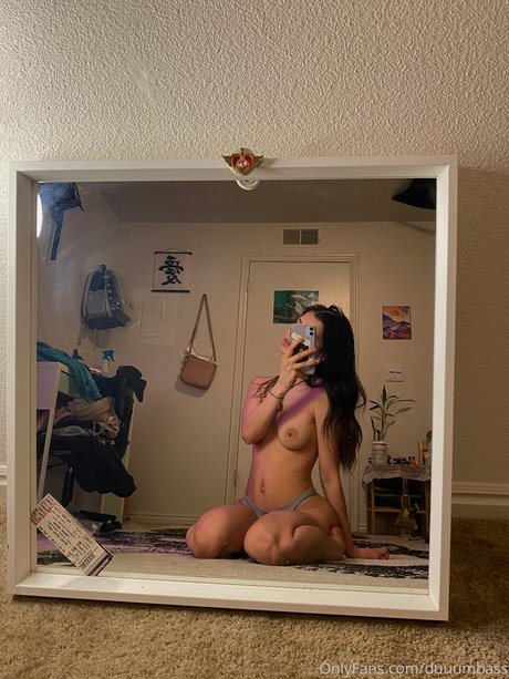 Nagie wyciekłe zdjęcie OnlyFans od Duuumbass