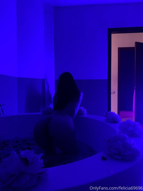 Nagie wyciekłe zdjęcie OnlyFans od Felicia Vina