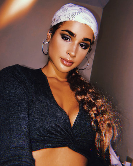 Nagie wyciekłe zdjęcie OnlyFans od Janae Girard