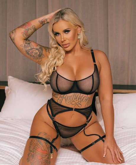 Nagie wyciekłe zdjęcie OnlyFans od Andy Adams