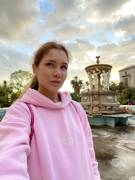 Nagie wyciekłe zdjęcie OnlyFans od Little Queen