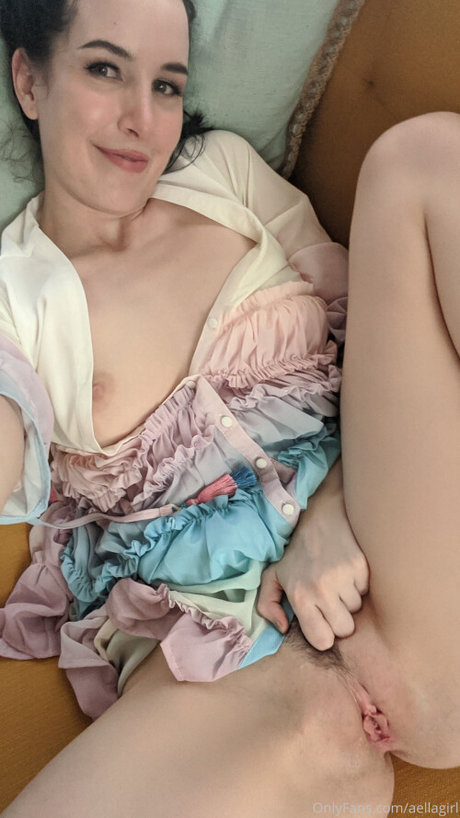 Nagie wyciekłe zdjęcie OnlyFans od Aellagirl