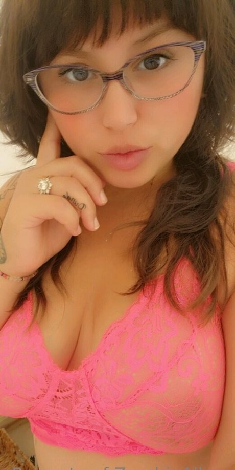 Nagie wyciekłe zdjęcie OnlyFans od Zumbieallure