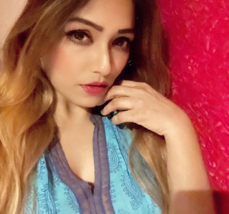 Zoya Rathore