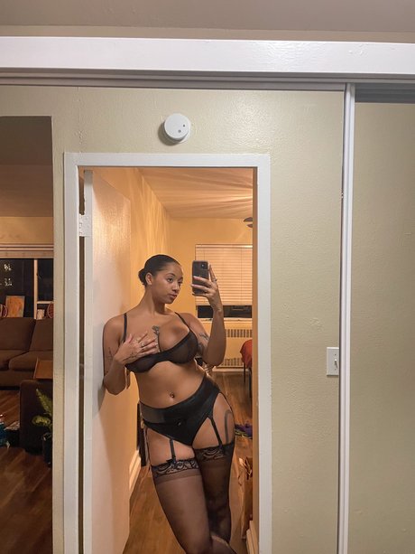 Nagie wyciekłe zdjęcie OnlyFans od Mixxedbaby503