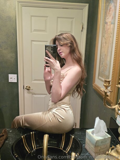 Nagie wyciekłe zdjęcie OnlyFans od Blossom Moonlightfree
