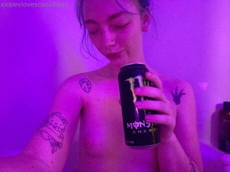 Xxalexlovescookiesxx