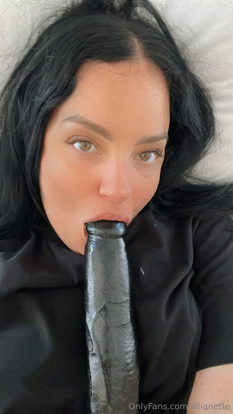 Nagie wyciekłe zdjęcie OnlyFans od Lillianette