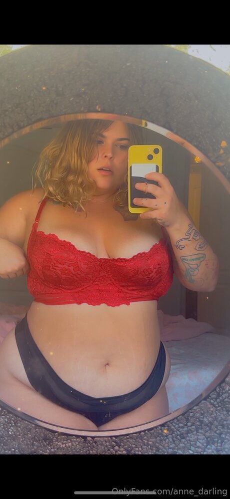 Nagie wyciekłe zdjęcie OnlyFans od Anne Darling