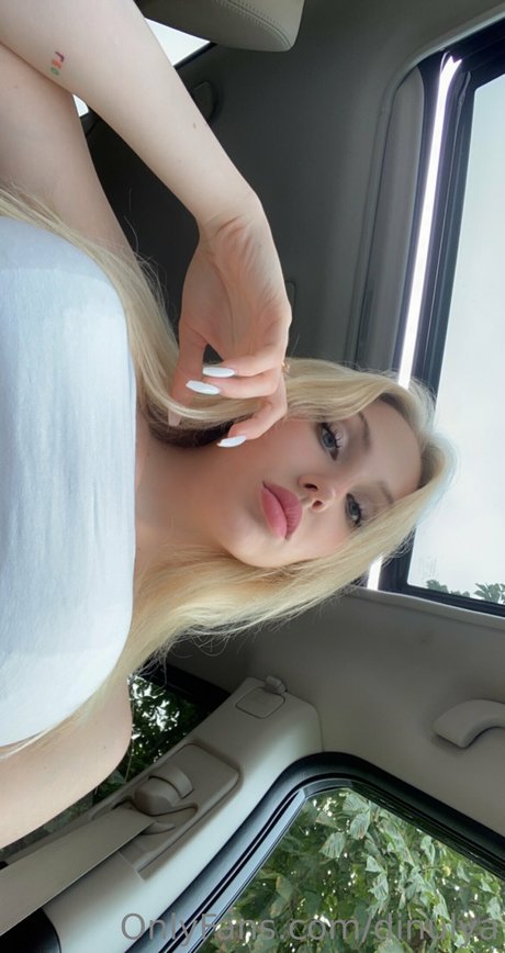 Nagie wyciekłe zdjęcie OnlyFans od Dinulya