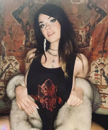 Nagie wyciekłe zdjęcie OnlyFans od Hexgrlfrnd