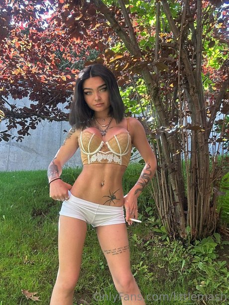 Nagie wyciekłe zdjęcie OnlyFans od Littlemash Masha Beffa