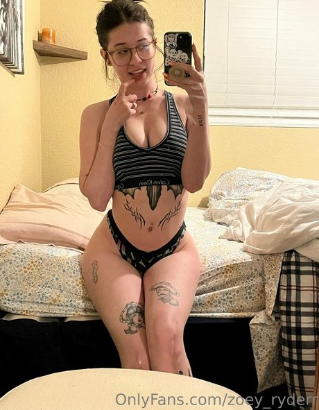 Zoey_ryderr