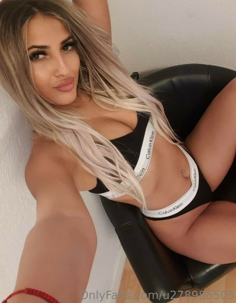 Nagie wyciekłe zdjęcie OnlyFans od Mayamaya1999