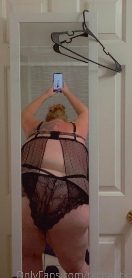 Nagie wyciekłe zdjęcie OnlyFans od Tkchaotic