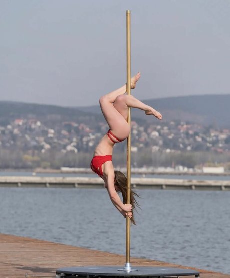Nagie wyciekłe zdjęcie OnlyFans od Ninalove1