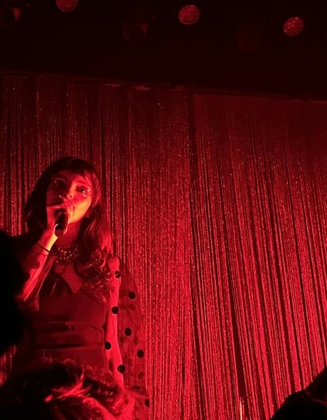 Nagie wyciekłe zdjęcie OnlyFans od Lauren Mayberry