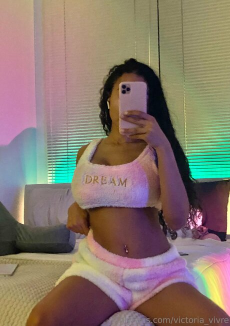 Victoria Vivre