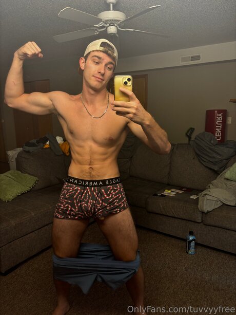Nagie wyciekłe zdjęcie OnlyFans od Tuvvyyfree