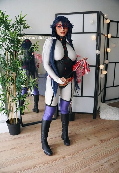 Julia Bayonetta