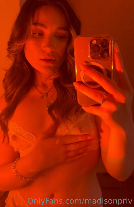 Nagie wyciekłe zdjęcie OnlyFans od Madisonpriv
