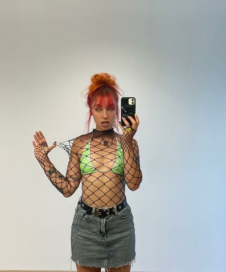 Nagie wyciekłe zdjęcie OnlyFans od Cami Petyn