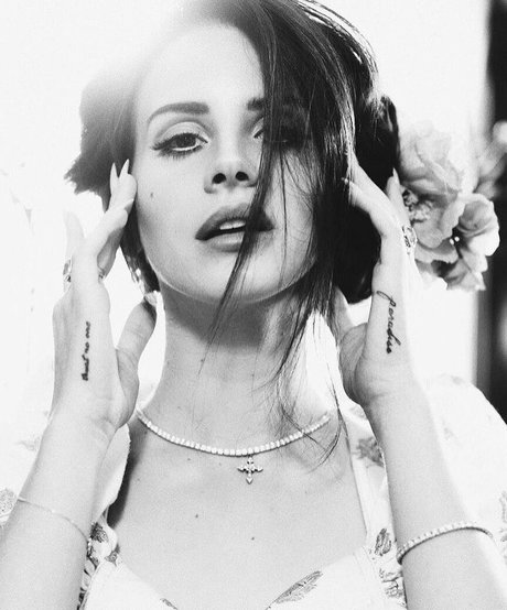 Nagie wyciekłe zdjęcie OnlyFans od Lana Del Rey