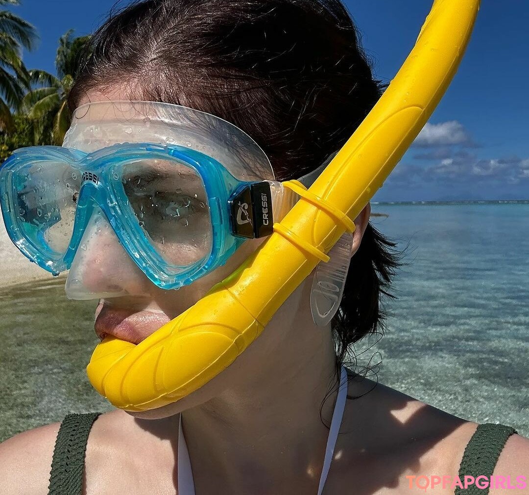 Nagie wyciekłe zdjęcie OnlyFans od Alexandra Daddario #1589