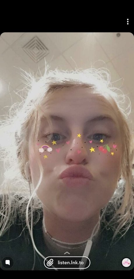 Nagie wyciekłe zdjęcie OnlyFans od Uselesscumbucket