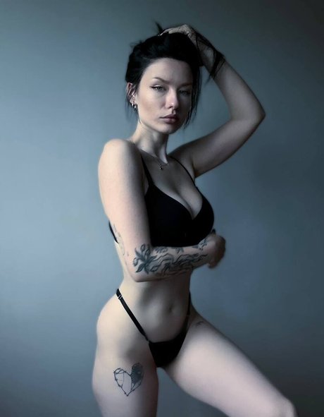 Nagie wyciekłe zdjęcie OnlyFans od Innervus