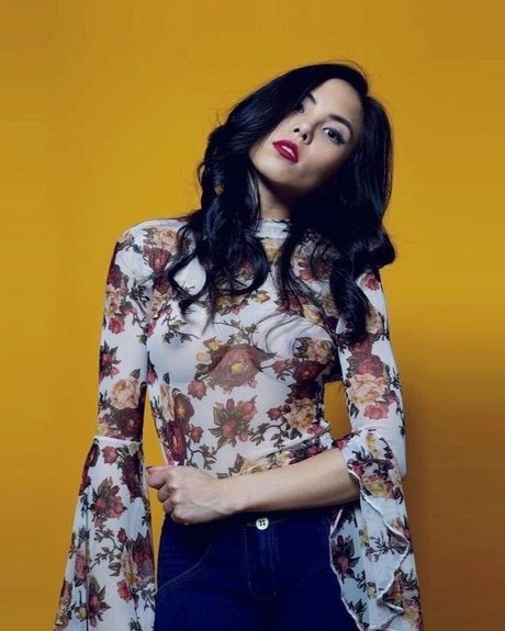 Anna Akana