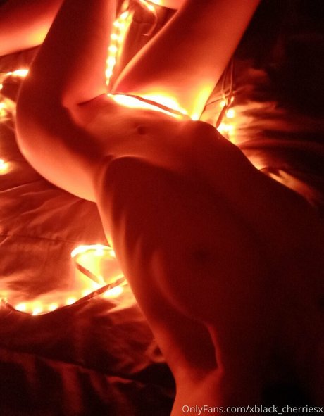 Xblackcherriesx