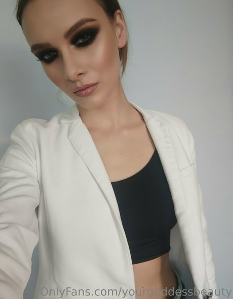 Nagie wyciekłe zdjęcie OnlyFans od Beautygodess