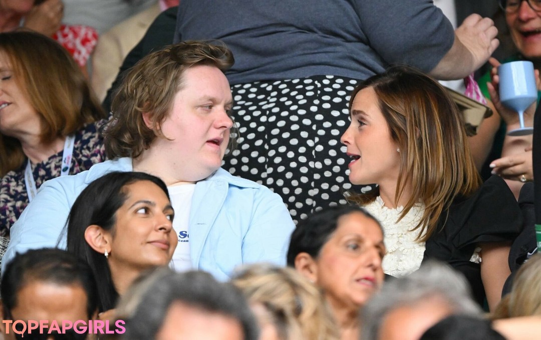 Nagie wyciekłe zdjęcie OnlyFans od Emma Watson #1057