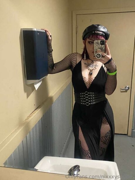 Nagie wyciekłe zdjęcie OnlyFans od Nixxxysnudes